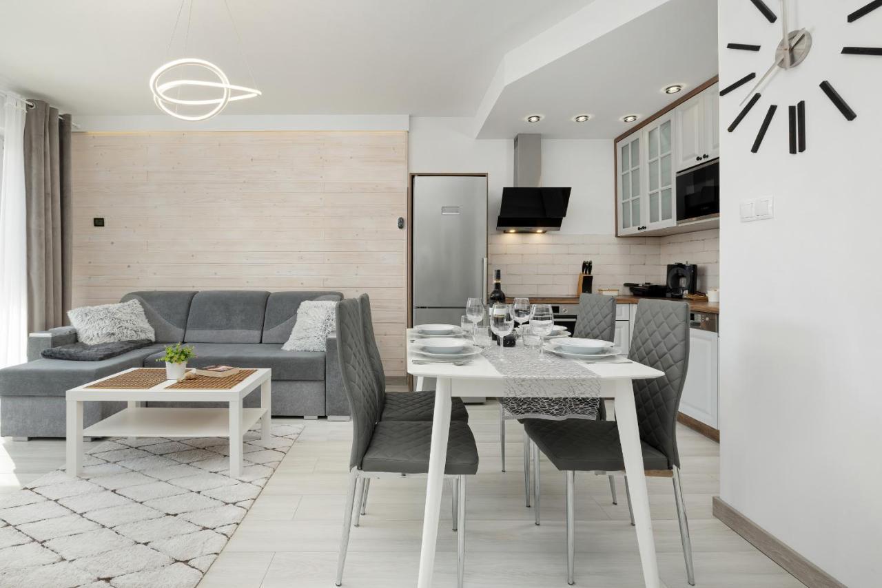 Apartamenty Polnocna By Noclegi Renters Ujście-Darłowskie Eksteriør bilde