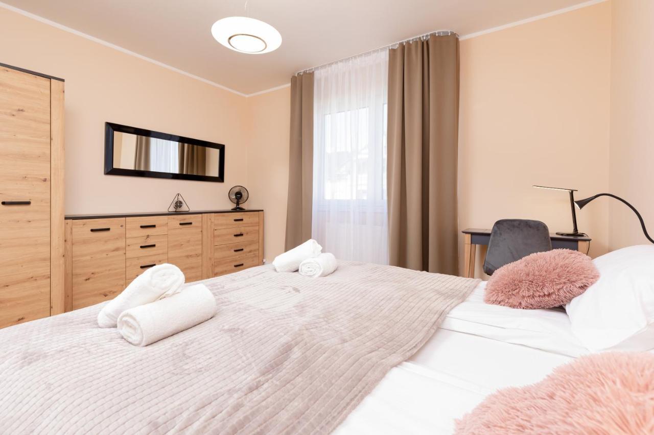 Apartamenty Polnocna By Noclegi Renters Ujście-Darłowskie Eksteriør bilde